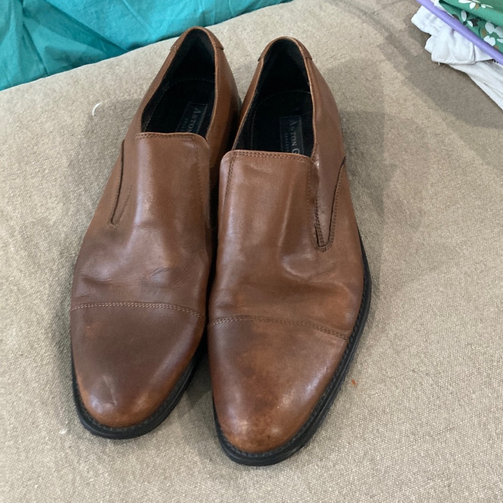 Aston Grey Collection, leather Slip on Dress shoes Size 10